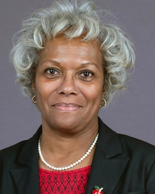Dr. Annette Miles headshot