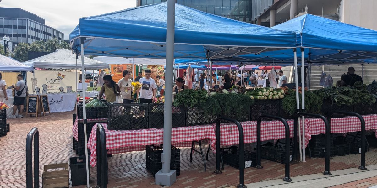 Vendors at UDC Van Ness Farmers Market