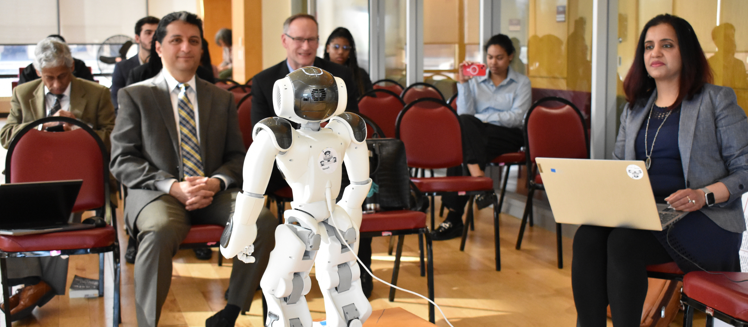 Social robotics project and SBPA highlighted at AACSB conference